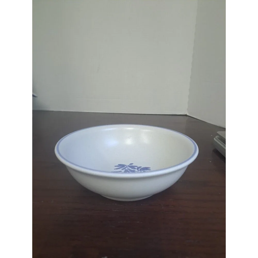 Vintage Pfalzgraff Yorktowne Blue And White Floral Stoneware 6inch Bowl
